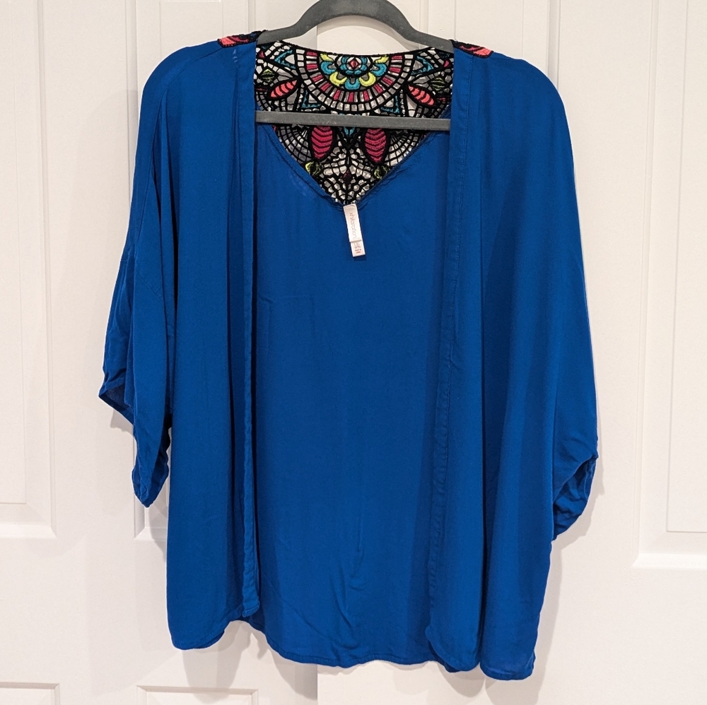 Xhilaration Women's Open-Front Topper Size L/XL With Embroidery Back Neckline